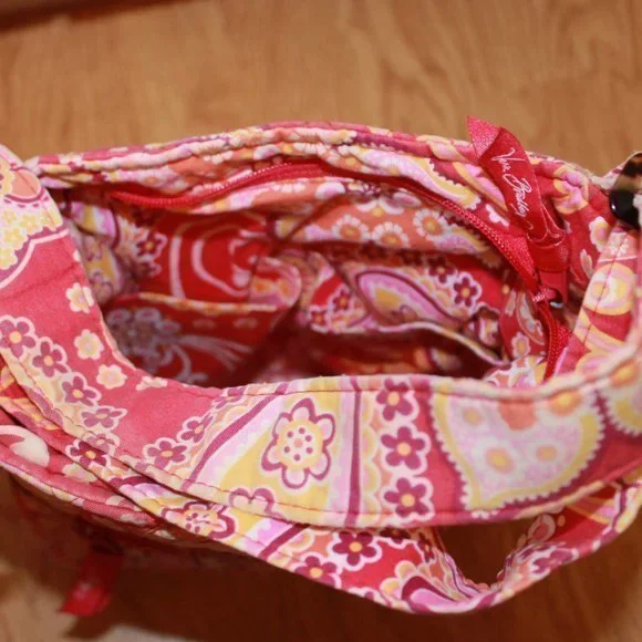 Choice Vera Bradley Crossbody Bag - Picture 16 of 16